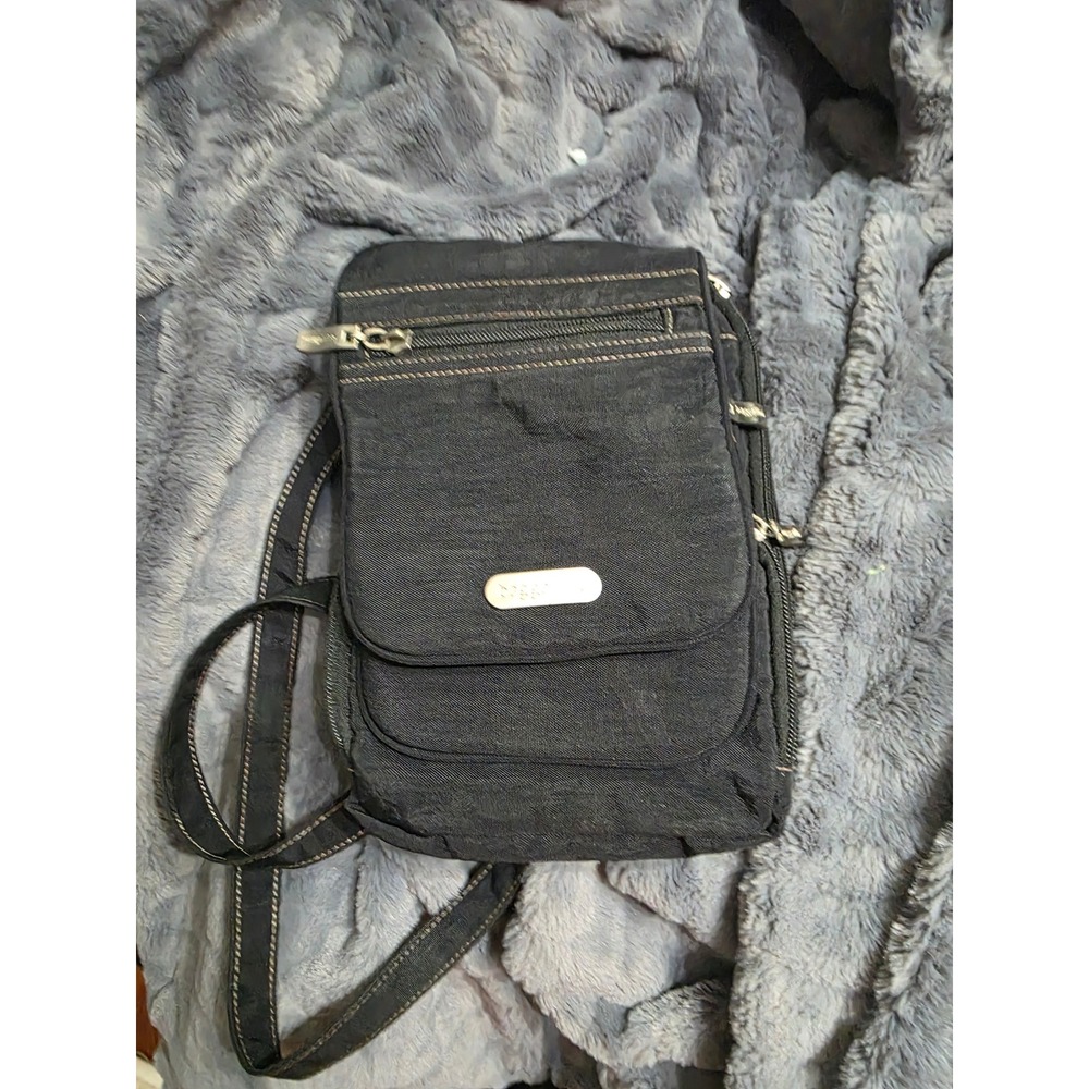 Baggallini Black Nylon Crossbody Travel Bag Multi Pocket Organizer Messenger